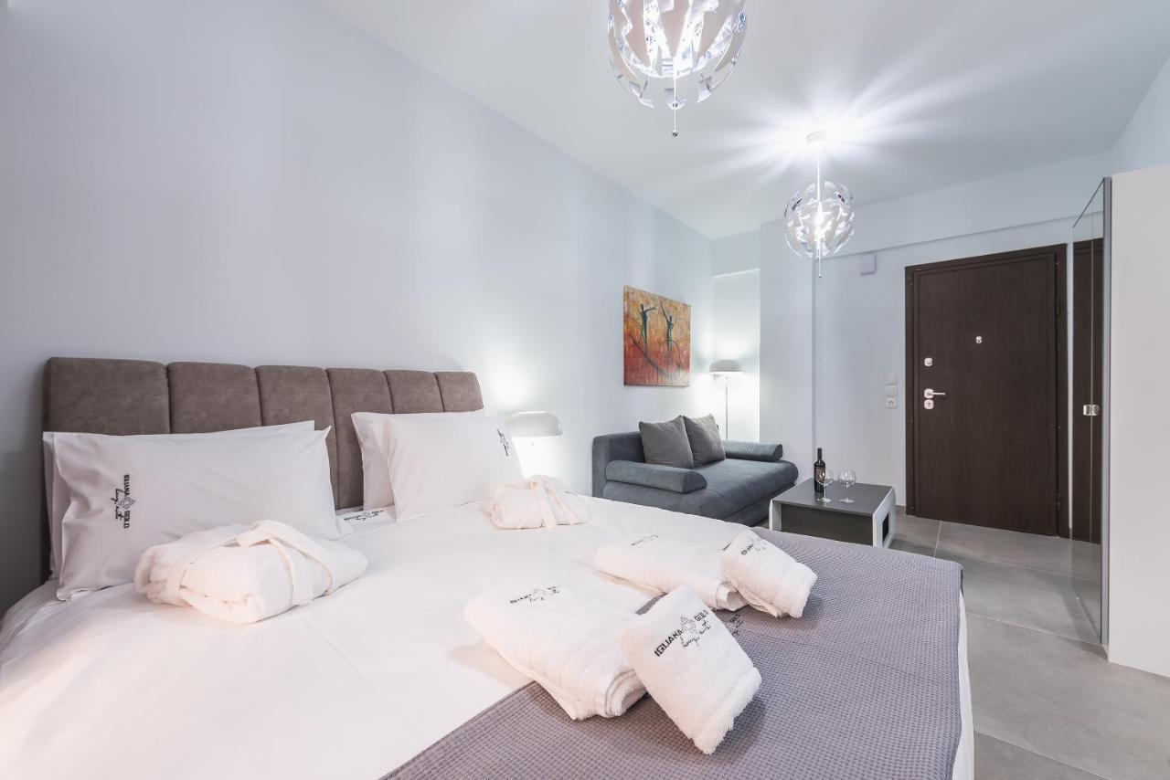 Iguana Gold Luxury Suites 1Min From Ermou Str Афины Экстерьер фото
